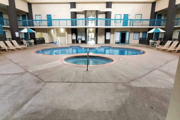 Foto van 1 Kingsize Bed | Niet-roken - Vakantiehuis in Savannah GA - Pool