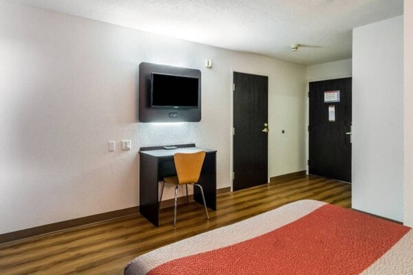 Foto van 1 tweepersoonsbed (queensize) | Rookvrij - Vakantiehuis in Harvey - Facilities