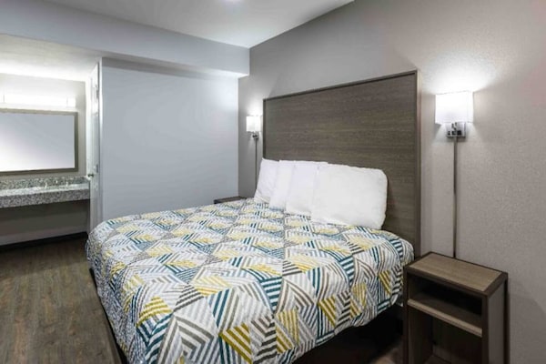 Foto van 1 tweepersoonsbed (queensize) | Rookvrij, Keuken - Vakantiehuis in Hickory - BedRoom