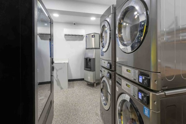 Foto van 1 kingsize bed | Roken toegestaan, Keuken - Vakantiehuis in Hickory - Facilities