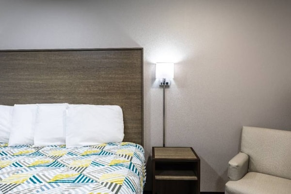 Foto van 1 kingsize bed | Roken toegestaan, Keuken - Vakantiehuis in Hickory - BedRoom