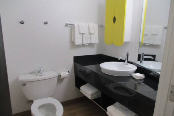 Foto van 1 kingsize bed | Toegankelijk voor slechthorenden, Keuken - Facilities