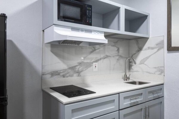 Foto van 1 kingsize bed | Rookvrij, Keuken - Vakantiehuis in Hickory - Kitchen