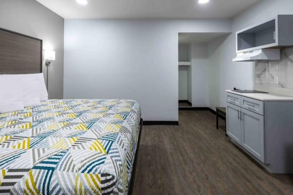 Foto van 1 kingsize bed | Rookvrij, Keuken - Vakantiehuis in Hickory - BedRoom