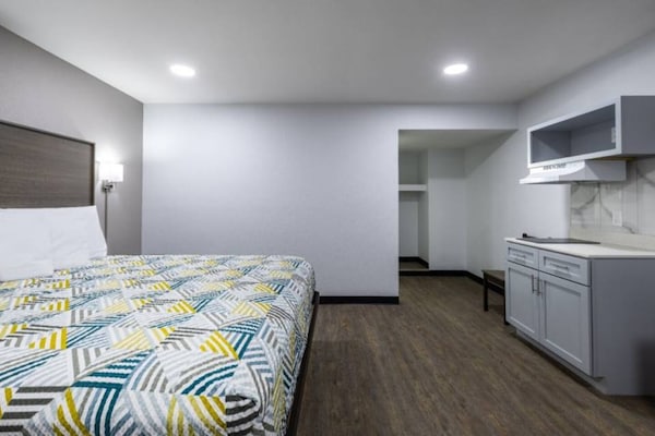 Foto van 1 kingsize bed | Roken toegestaan, koelkast aanwezig - BedRoom
