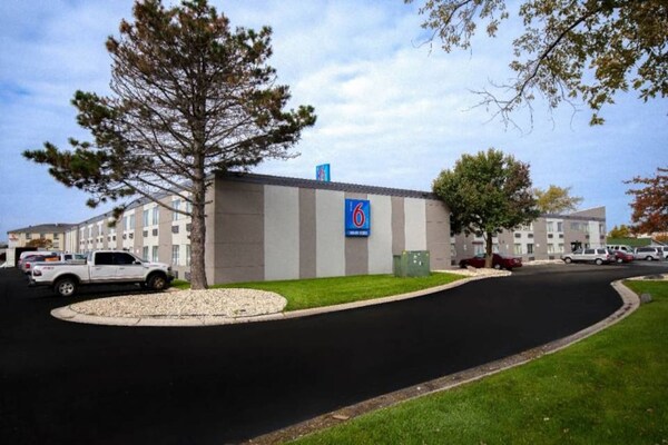 Foto van 1 kingsize bed | Micfridge - Vakantiehuis in MERRILLVILLE - ExteriorSummer