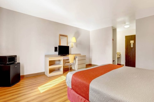 Foto van 1 kingsize bed | Rookvrij - Vakantiehuis in Española - BedRoom