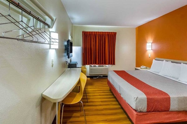 Foto van 1 Koning|Mobiliteit|Badkuip|Nsmk - Vakantiehuis in Urbana - BedRoom