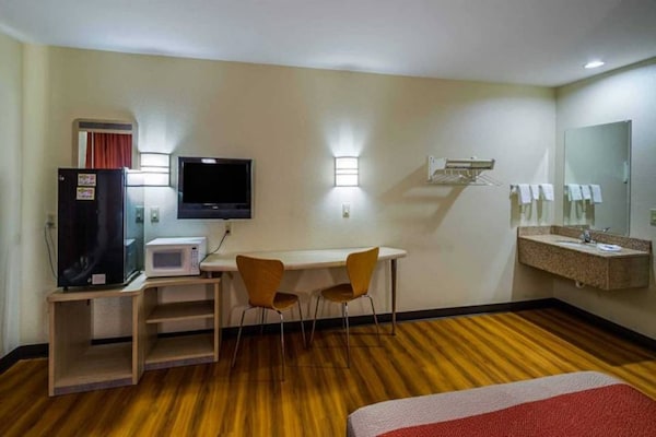 Foto van 1 Koning|Mobiliteit|Badkuip|Nsmk - Vakantiehuis in Urbana - BedRoom