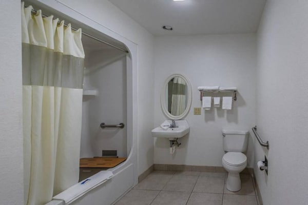Foto van 1 Koning|Mobiliteit|Badkuip|Nsmk - Vakantiehuis in Urbana - Facilities