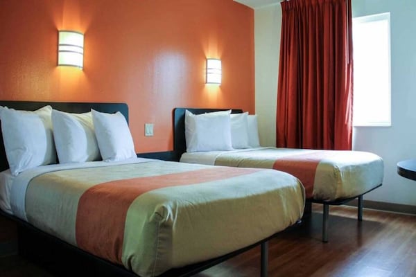 Foto van 1 tweepersoonsbed (queensize) | Niet - Vakantiehuis in Milan - BedRoom