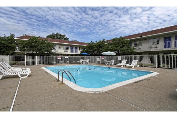 Foto van 1 tweepersoonsbed (Queensize) | Smk | Amherst - Vakantiehuis in Amherst - PoolOfHouse