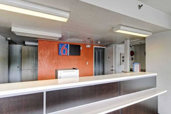 Foto van 1 tweepersoonsbed (queensize)|Niet-roken, koelkast - FloorPlan