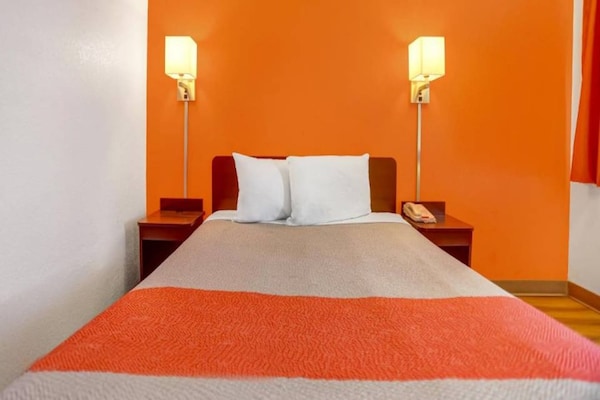 Foto van 1 kingsize bed | Rookvrij - Vakantiehuis in Grants - Facilities