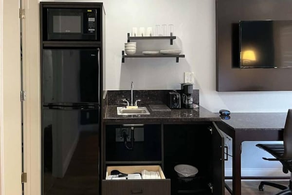 Foto van 1 kingsize bed | Rookvrij, Keuken - Vakantiehuis in Vallejo - Kitchen