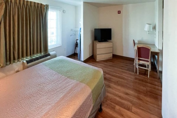 Foto van 1 tweepersoonsbed (queensize) | Toegankelijk voor mindervaliden | NSMK | Keuken - BedRoom