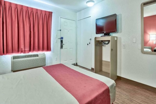 Foto van 1 tweepersoonsbed (Queensize) | Premium, Micfridge - BedRoom