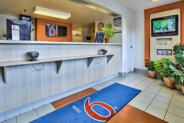 Foto van 1 tweepersoonsbed (Queensize) | Koelkast - Vakantiehuis in Flagstaff AZ - FloorPlan