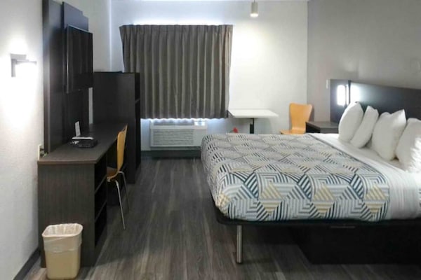 Foto van 1 kingsize bed, rookvrij - Vakantiehuis in Winslow - BedRoom
