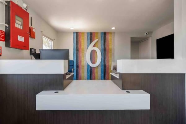 Foto van 1 kingsize bed | Rookvrij - Vakantiehuis in Fort Worth TX - FloorPlan