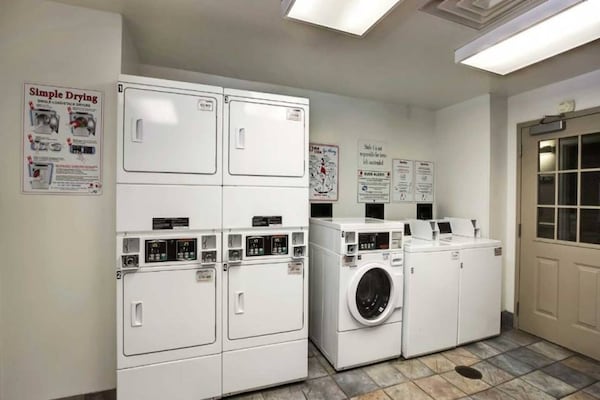 Foto van 1 tweepersoonsbed (queensize) | Magnetron (koelkast) | Roken mogelijk - Facilities