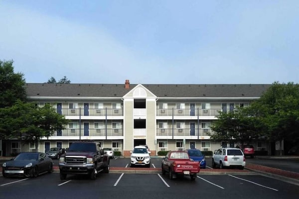 Foto van 1 Volledig Bed | Keuken Roken - Vakantiehuis in Greensboro - ExteriorSummer