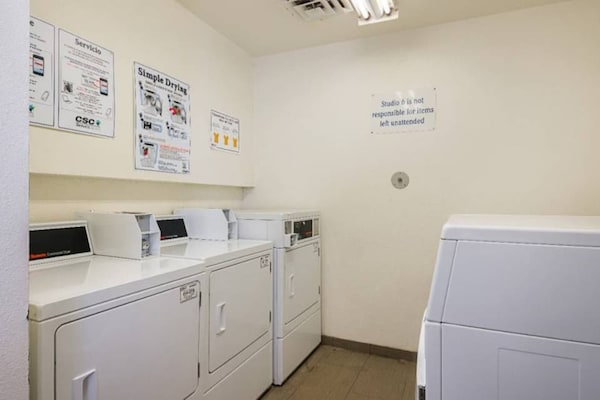 Foto van 1 tweepersoonsbed (queensize) | Roken mogelijk - Vakantiehuis in Greensboro - Facilities