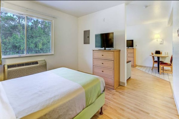 Foto van 1 tweepersoonsbed (Queensize) | Suite | Kissimmee - Vakantiehuis in Kissimmee - BedRoom