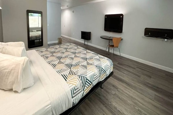Foto van 1 King Bed | Niet Rokend - Vakantiehuis in Anaheim - BedRoom