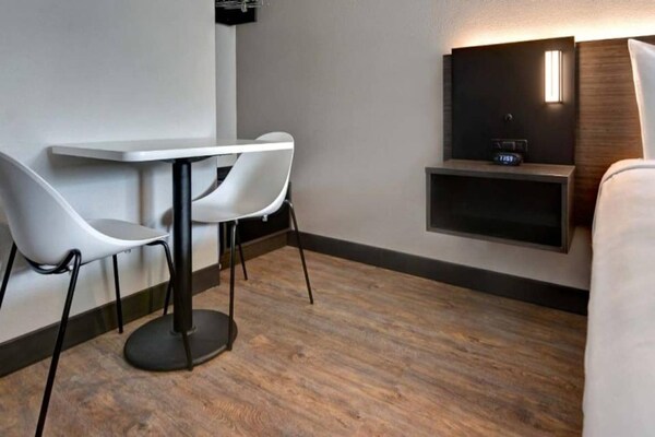 Foto van 1 tweepersoonsbed (queensize)|Toegankelijk voor mindervaliden|Badkuip|Keuken - Facilities