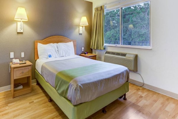 Foto van 1 tweepersoonsbed (queensize) | Rookvrij - Vakantiehuis in Kissimmee - BedRoom