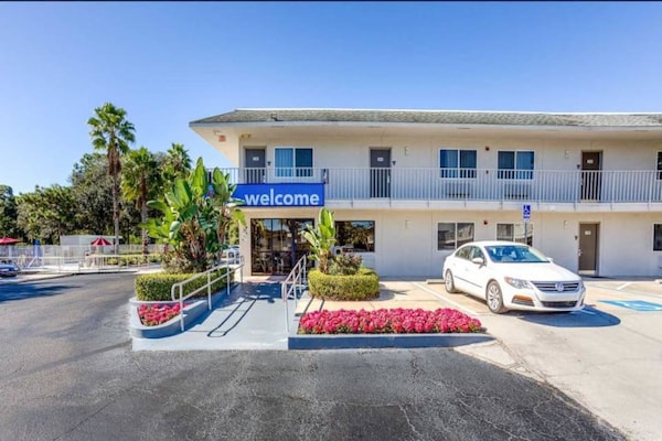 Foto van 1 tweepersoonsbed (queensize) | Rookvrij - Vakantiehuis in Kissimmee - ExteriorSummer