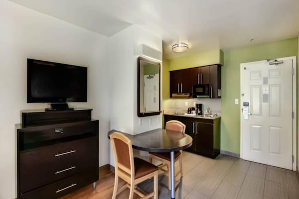 Foto van 1 tweepersoonsbed (queensize) | Niet-roken - Vakantiehuis in East Brunswick - Kitchen