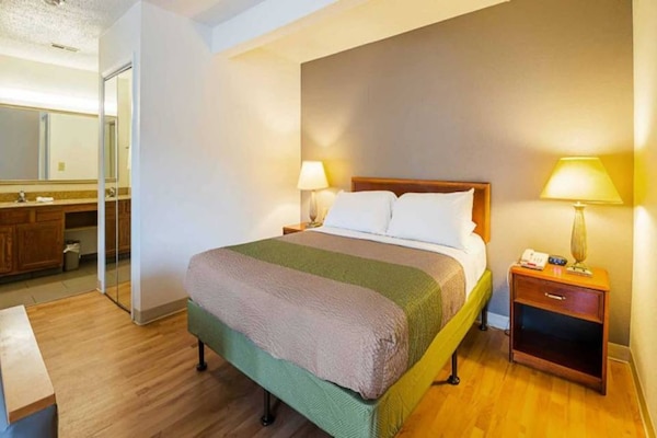 Foto van 1 tweepersoonsbed (queensize) | Rookvrij - Vakantiehuis in Greensboro - BedRoom