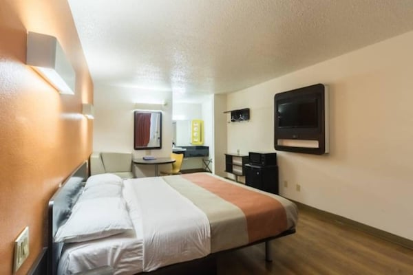 Foto van 1 King Bed | Niet Rokend - Vakantiehuis in CRAWFORDSVILLE - Facilities