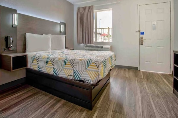Foto van 1 King Bed | Micfridge - Vakantiehuis in Richland - BedRoom