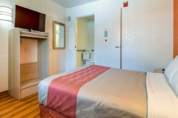 Foto van 1 tweepersoonsbed | Rowland Heights - Vakantiehuis in Rowland Heights - BedRoom