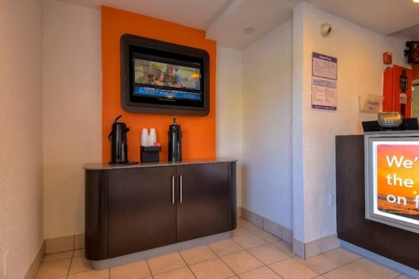 Foto van 1 tweepersoonsbed | Rowland Heights - Vakantiehuis in Rowland Heights - Facilities