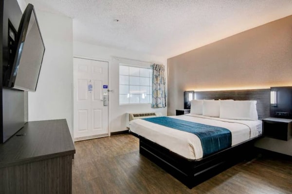 Foto van 1 Queensize Bed | Niet Rokend - Vakantiehuis in Ocean Springs - BedRoom