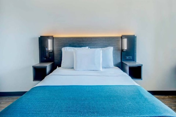 Foto van 1 Queensize Bed | Niet Rokend - Vakantiehuis in Ocean Springs - BedRoom
