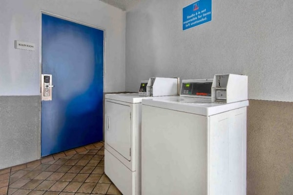 Foto van 1 kingsize bed | Rookvrij, koelkast - Vakantiehuis in San Bernardino - Facilities
