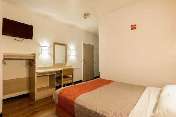 Foto van 1 tweepersoonsbed (queensize) | rookvrij - Vakantiehuis in Newport - BedRoom