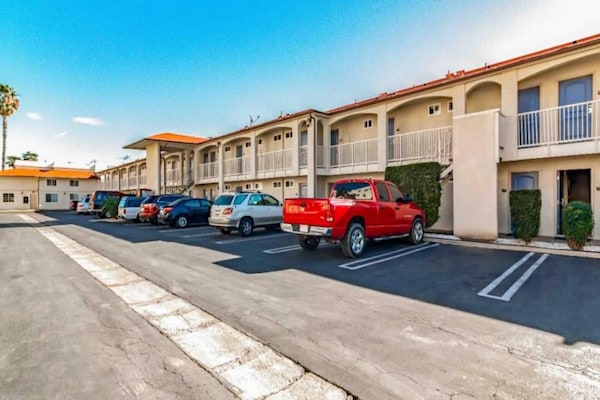 Foto van Premium kamer met 2 queensize bedden | Rookvrij - Vakantiehuis in Anaheim - ExteriorSummer