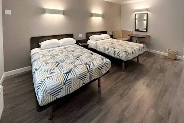 Foto van Premium kamer met 2 queensize bedden | Rookvrij - Vakantiehuis in Anaheim - BedRoom