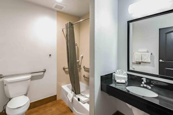 Foto van Premium kamer met 2 queensize bedden | Rookvrij - Vakantiehuis in Anaheim - BathRoom