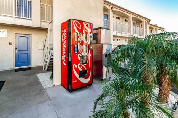 Foto van Premium kamer met 2 queensize bedden | Rookvrij - Vakantiehuis in Anaheim - FloorPlan