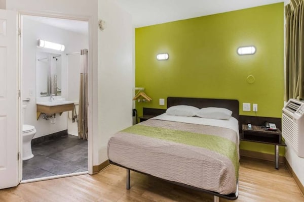 Foto van 1 tweepersoonsbed (queensize) | Niet-roken - Vakantiehuis in Jacksonville - BedRoom