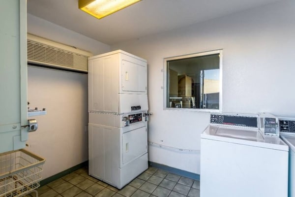 Foto van 1 tweepersoonsbed (queensize) | Niet-roken, koelkast (Micfridge) - Facilities