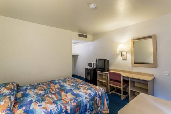 Foto van 1 tweepersoonsbed (queensize) | Niet-roken, koelkast (Micfridge) - Facilities