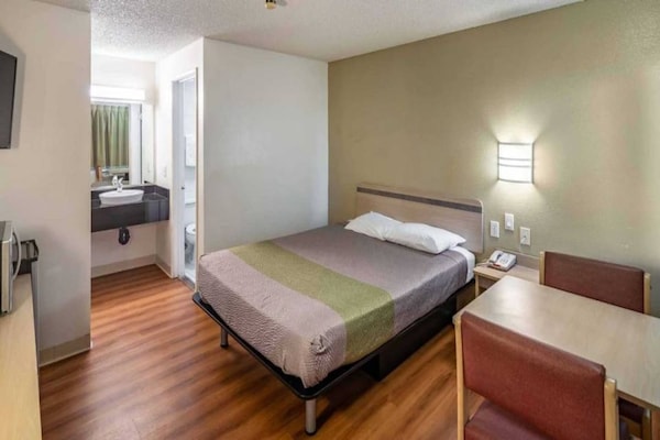 Foto van 1 tweepersoonsbed (queensize) | Rookvrij - Vakantiehuis in Clarkston - BedRoom